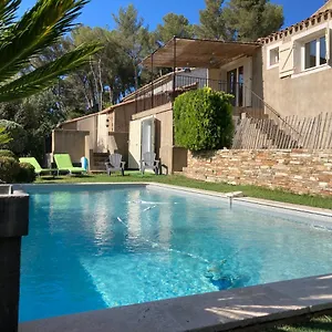 maison-village-eoures-pied-des-collines-de-marcel-pagnol.fr-provencehotel.com/