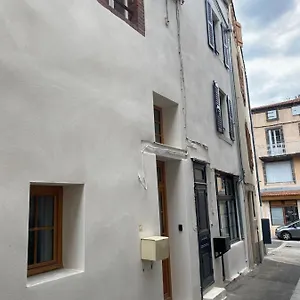joli-studio-calme-et-lumineux.hotels-rhonealpes.com/